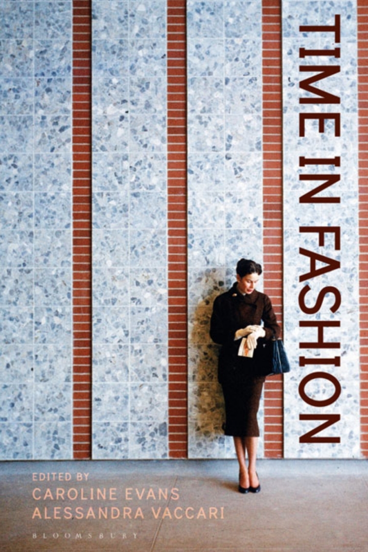 Time in Fashion: Industrial Antilinear and Uchronic Temporalities